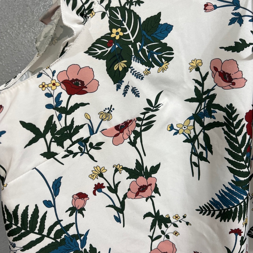 SHEIN Floral Ruffle Blouse - White, Pink, Green winged sleeve 4x - Picture 3 of 4